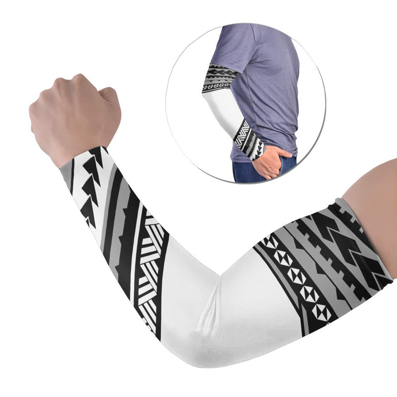 Set of 2 white arm sleeves with black geometric Polynesian pattern bands