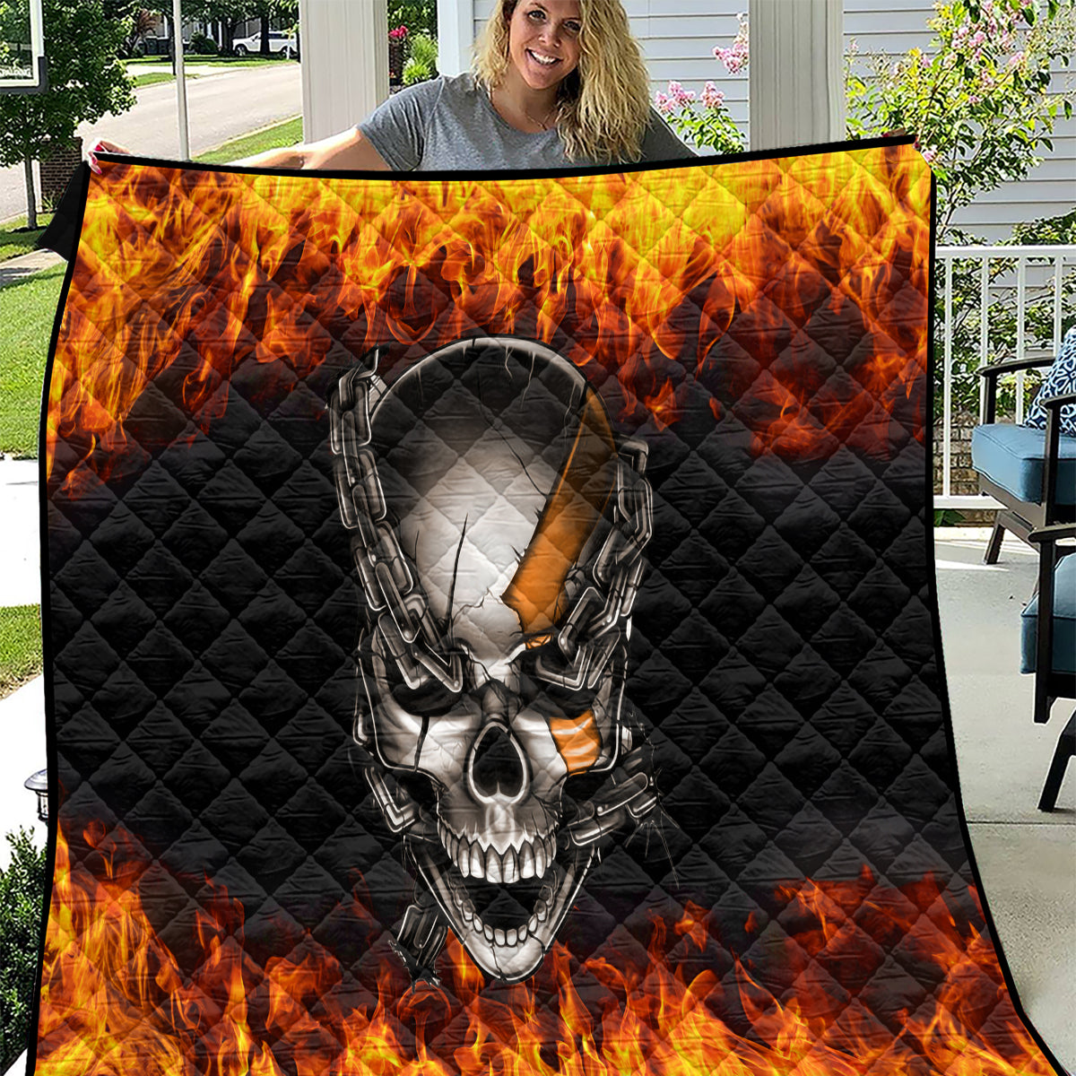 metal-skull-quilt-infernal-chains-in-fiery-abyss