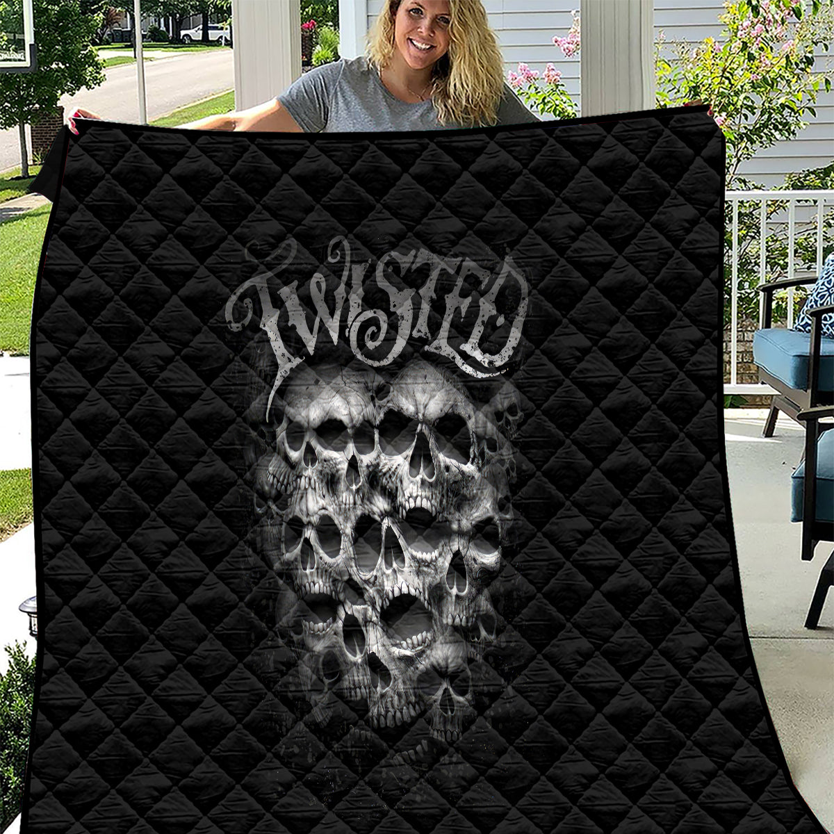 skull-quilt-twisted-head-skull