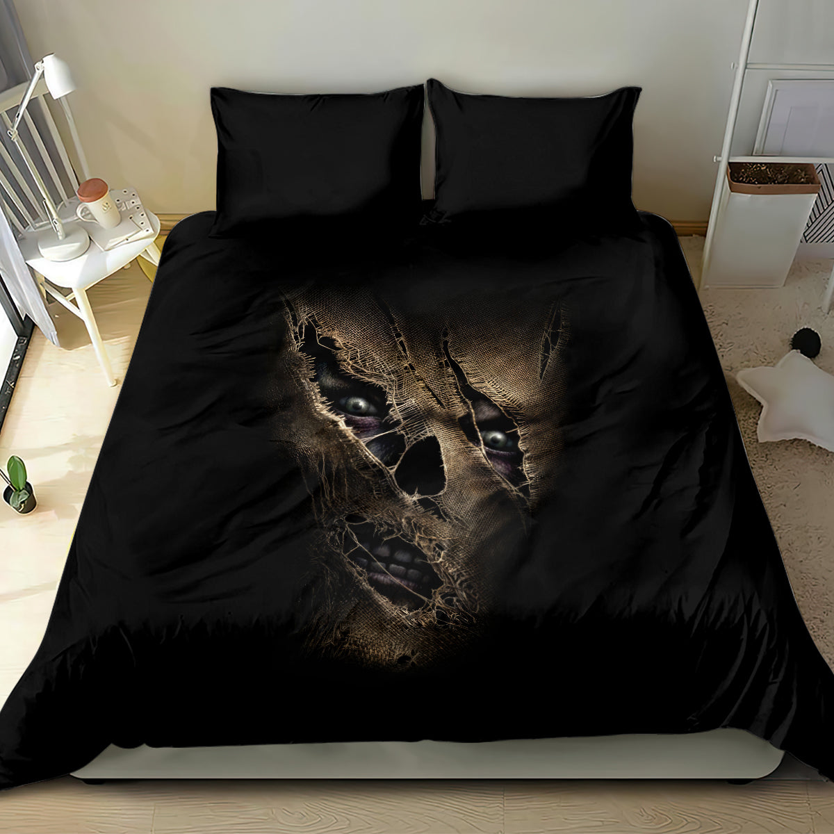 Black bedding set with mummy face skull design on duvet and two matching pillows