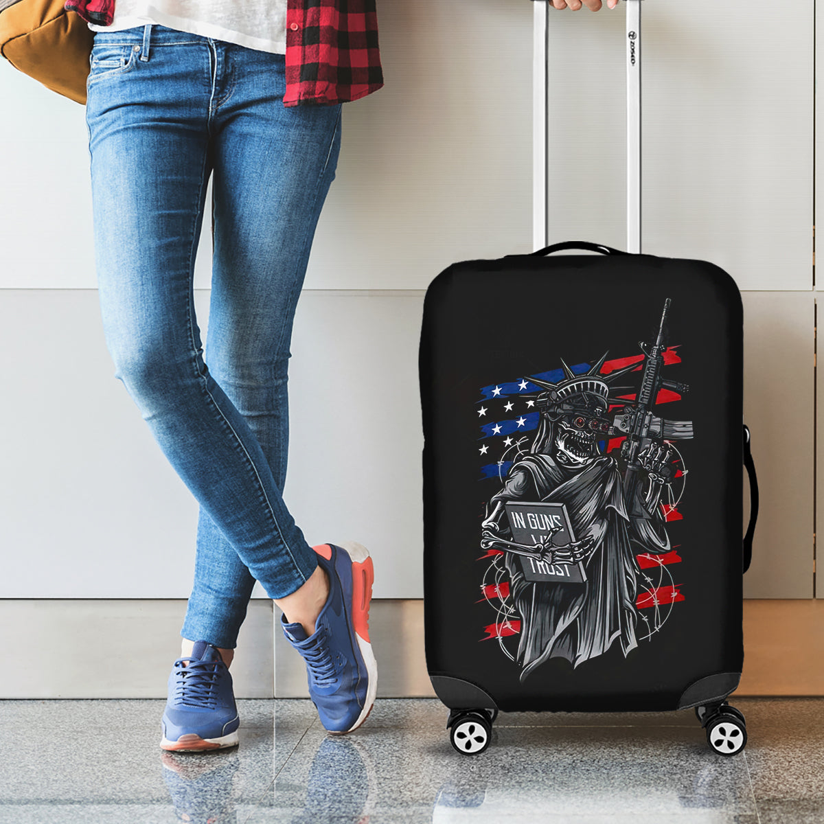 american-skull-luggage-cover-in-gun-we-trust