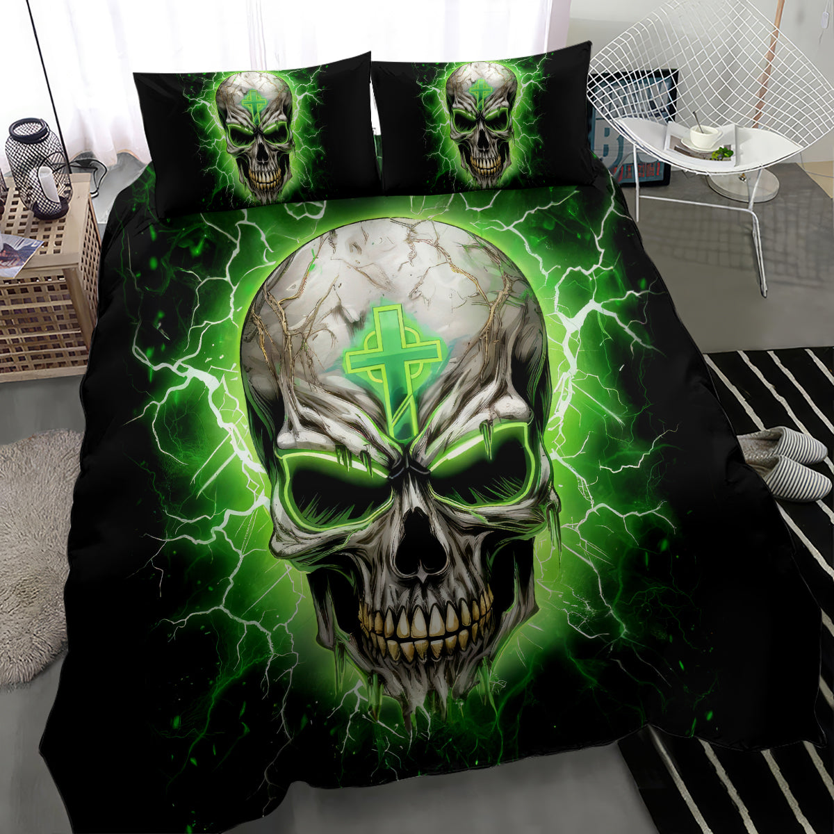 Black duvet and two pillowcases featuring green skull with cross and lightning pattern