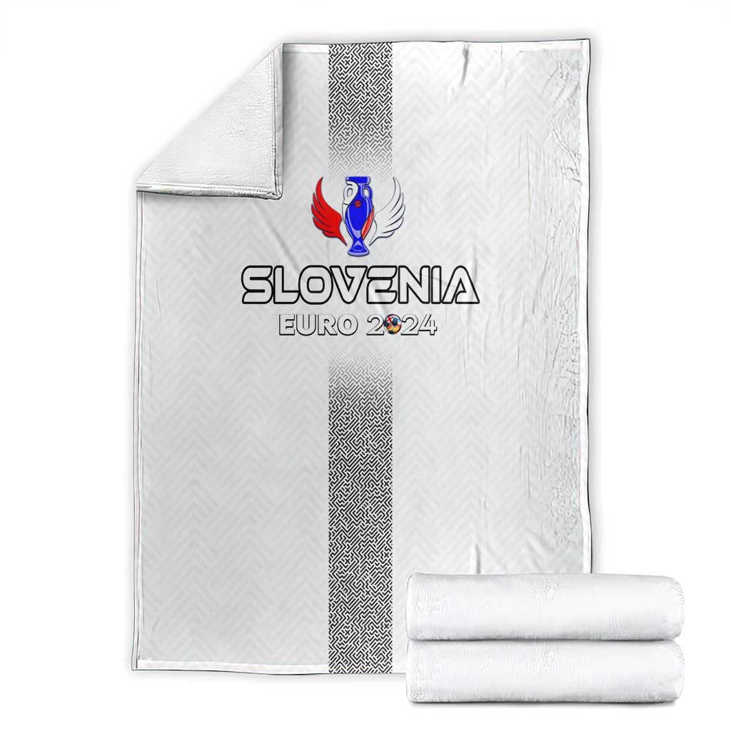 White blanket set: folded throw with Slovenia crest and dark center stripe