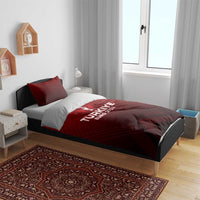 Red bedding set with TURKIYE EURO 2024 print, quilted pattern and trophy logo