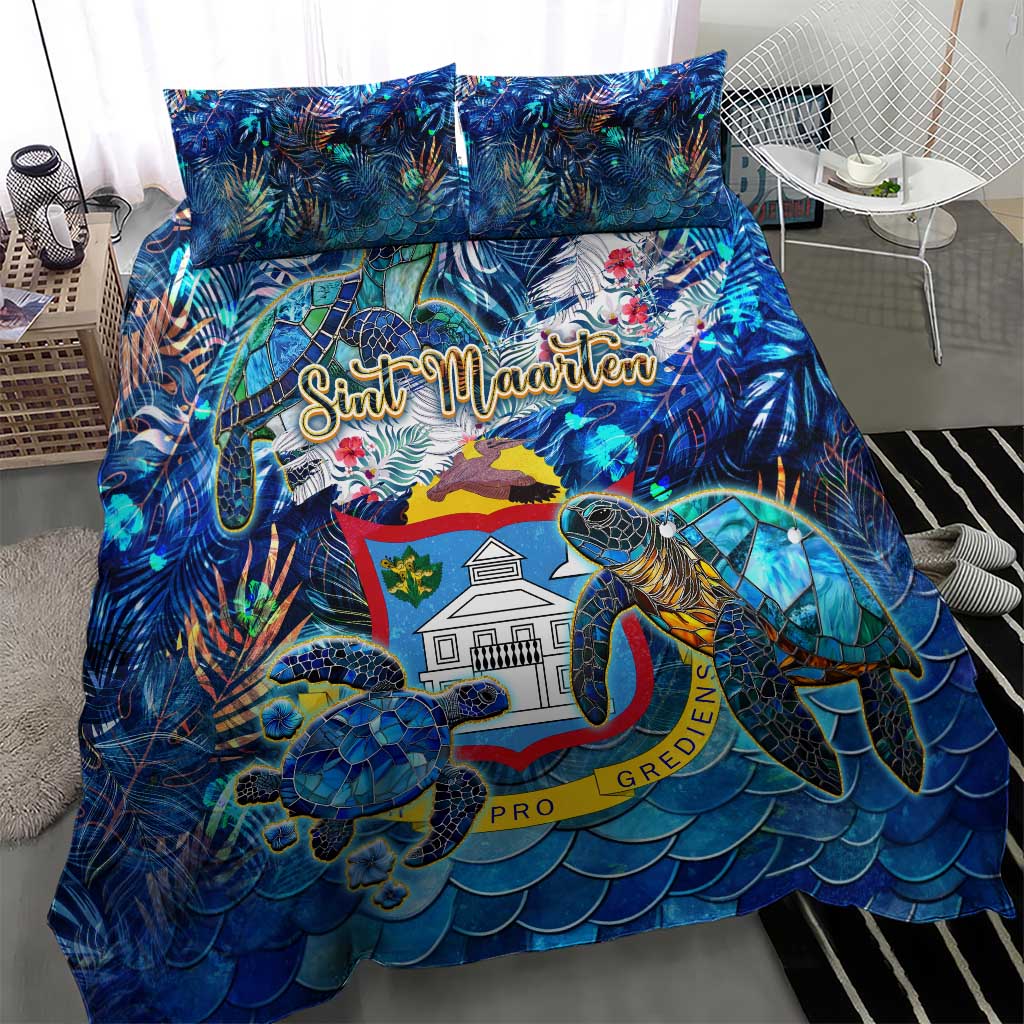 Blue sea turtle and tropical leaf bedding set with two square pillowcases