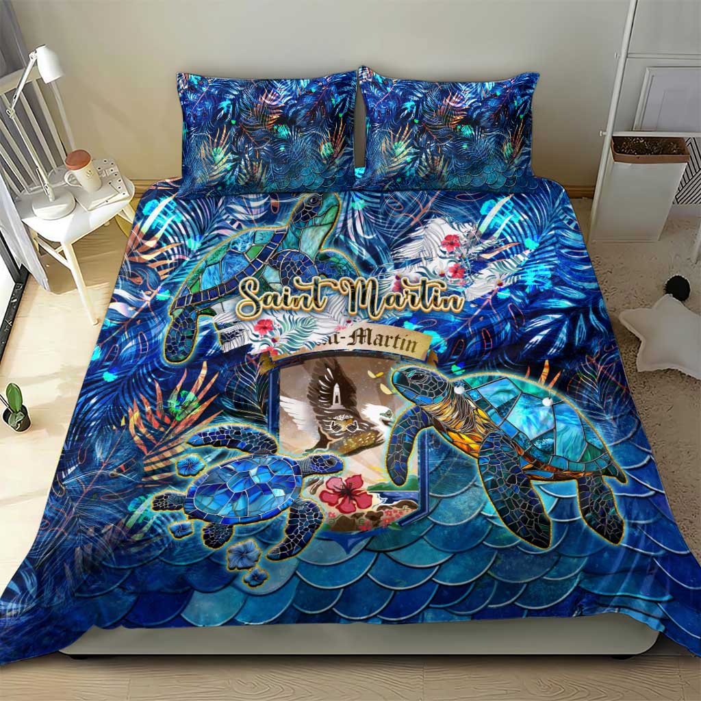 Blue sea turtle tropical duvet with two matching blue patterned pillows