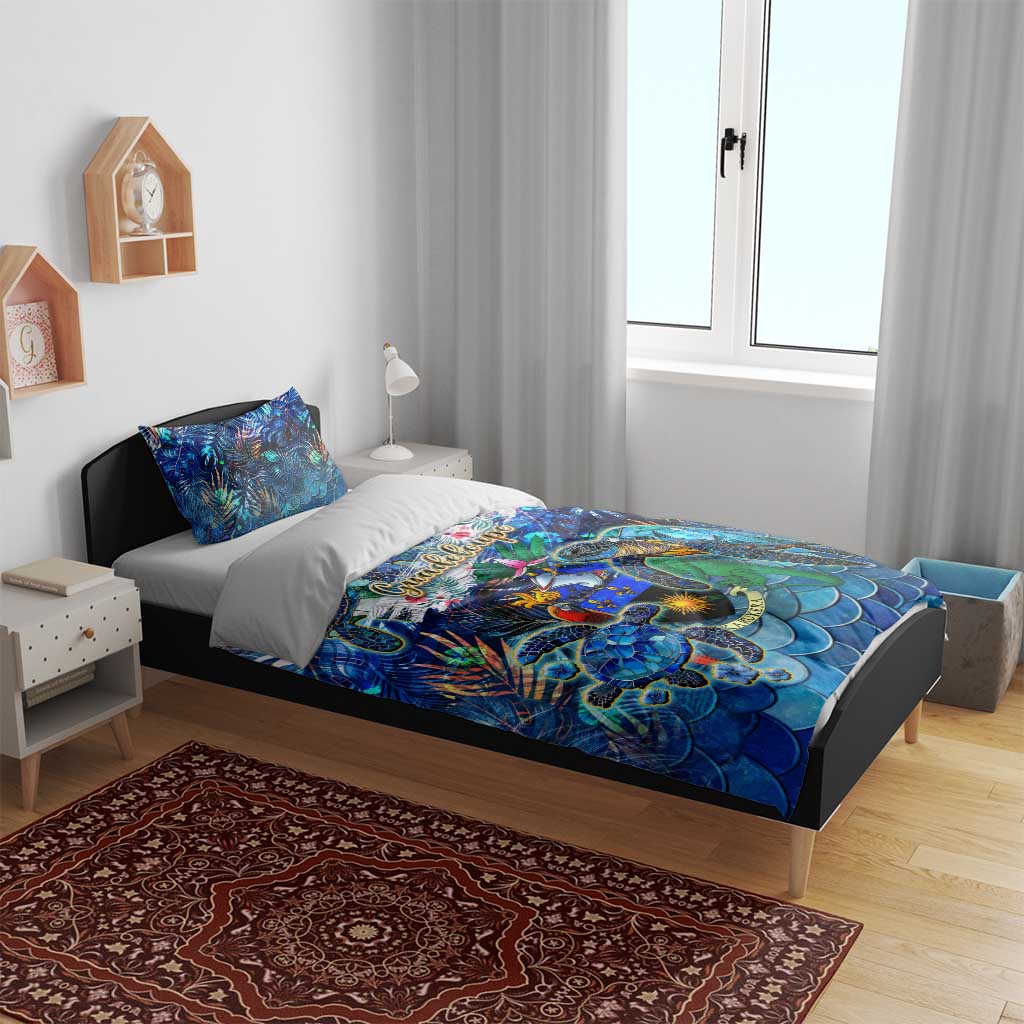 Blue sea turtle tropical bedding set with duvet and pillowcases on bed