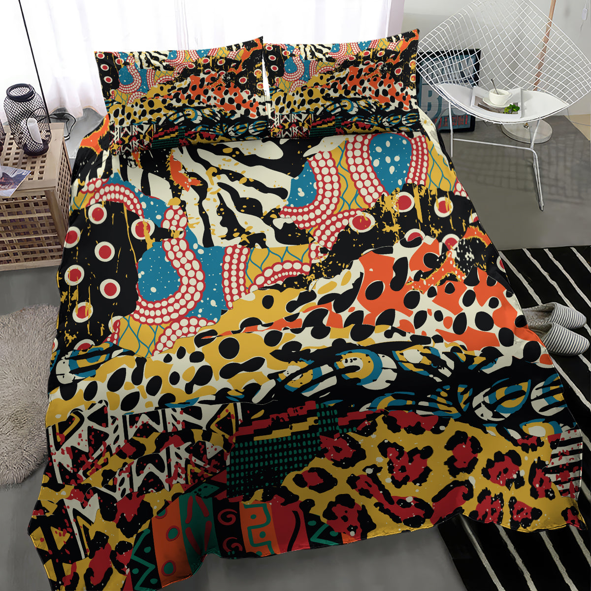 Multicolor animal-pattern bedding set with duvet cover and two square matching pillows