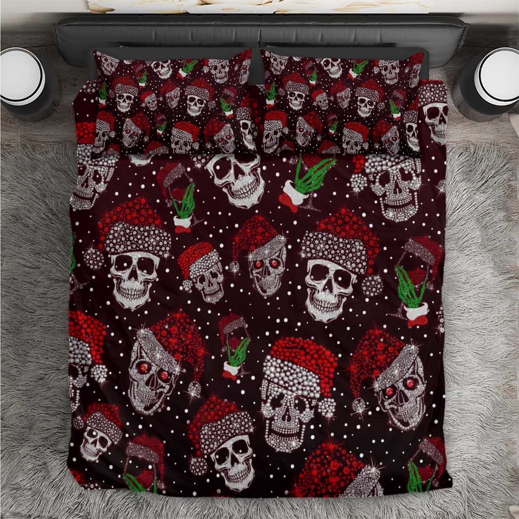 Bedding set with dark red skull and cocktail pattern, red and green accents