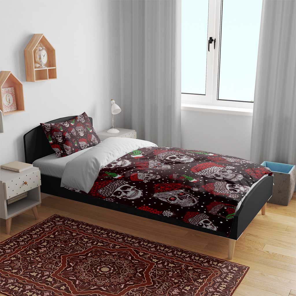 Bedding set with dark red skull and cocktail print duvet and pillow shams