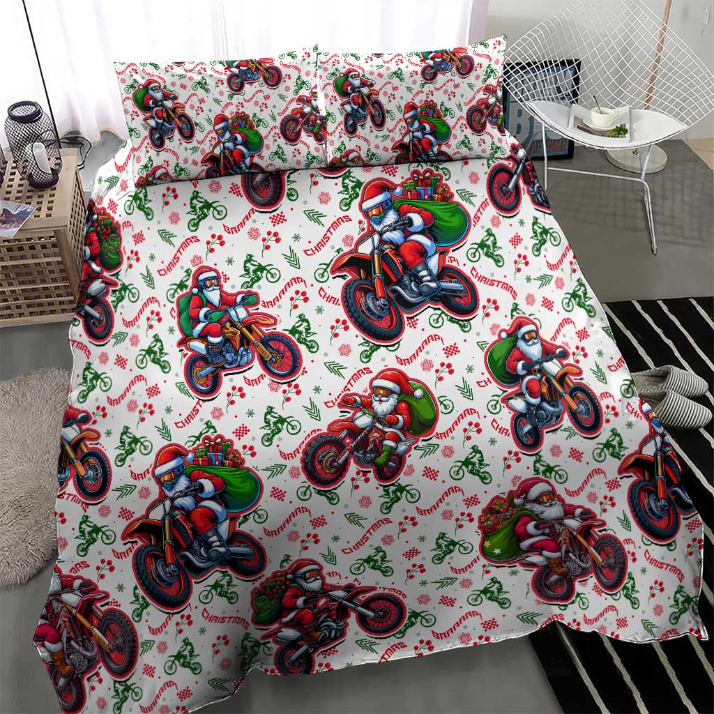 White Christmas bedding set featuring Santa and motorbikes motif on duvet and pillowcases