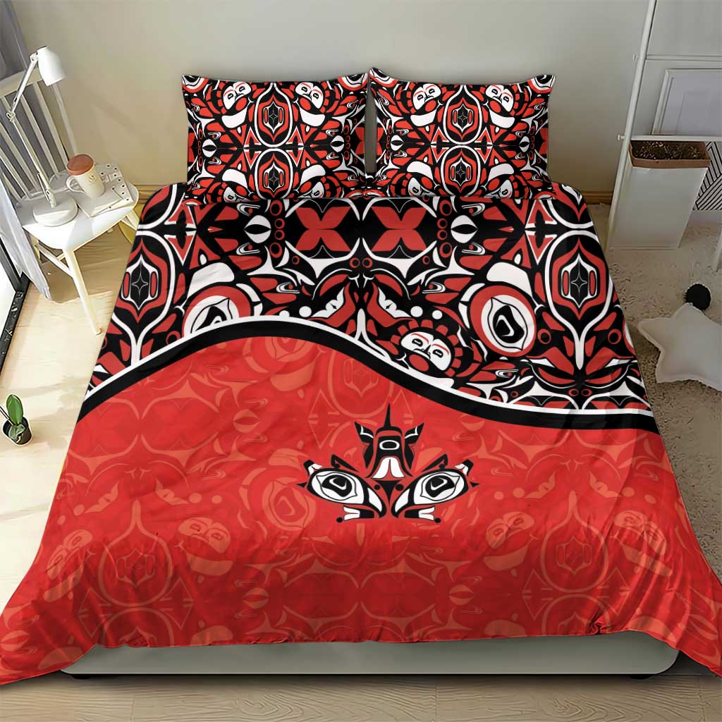 Red and black tribal bedding set with duvet cover and two decorative pillowcases
