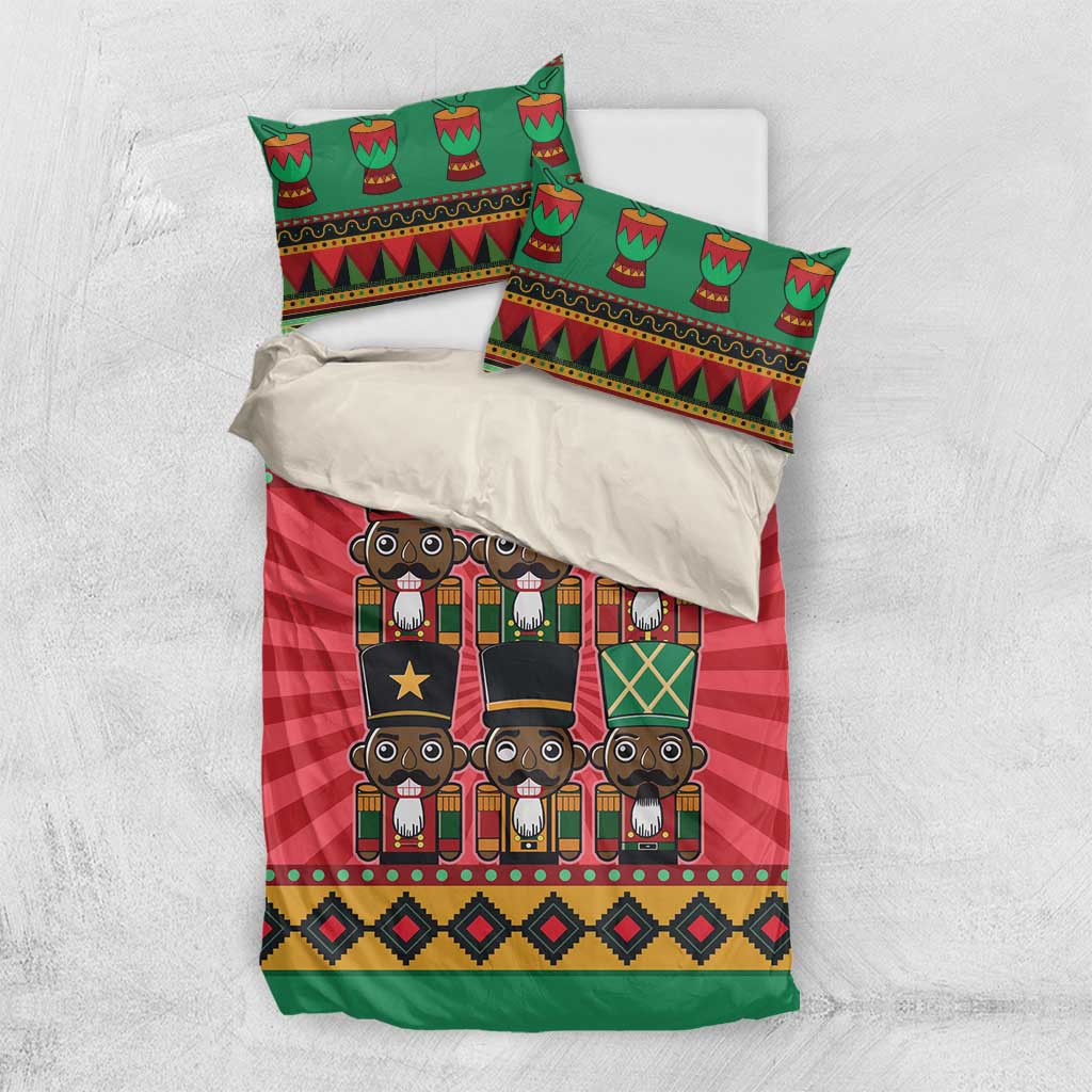 Nutcracker-themed bedding set, red and green duvet with two matching pillow shams