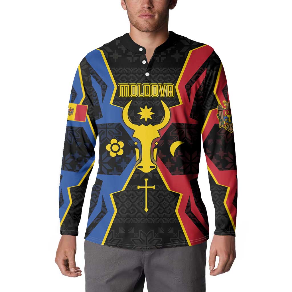 Personalized Moldova Button Sweatshirt The Aurochs Symbol With Patterns - Wonder Print Shop