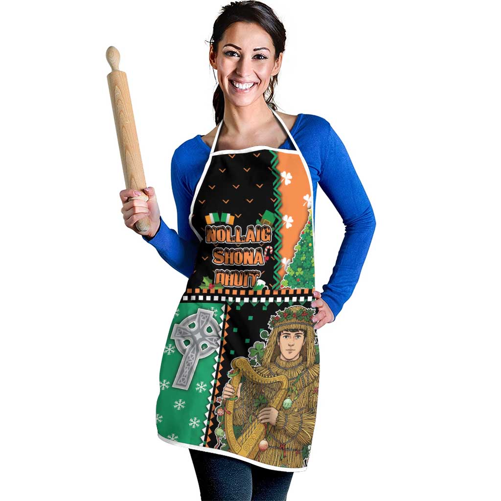 Ireland Christmas Apron Wren Boy With Shamrock Xmas Tree - Wonder Print Shop