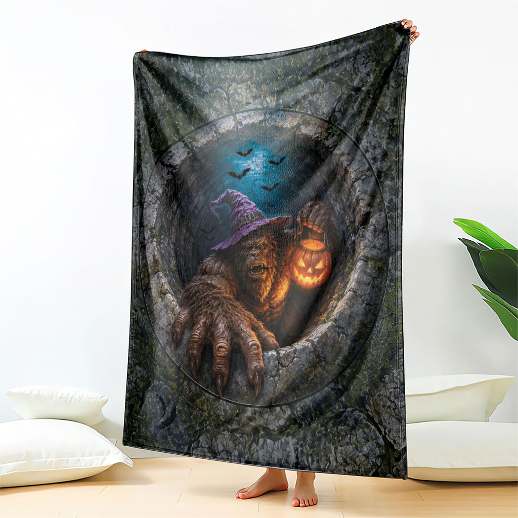 3D Illusion Bigfoot Halloween Blanket Witch Sasquatch Stone Well Pumpkin Lantern