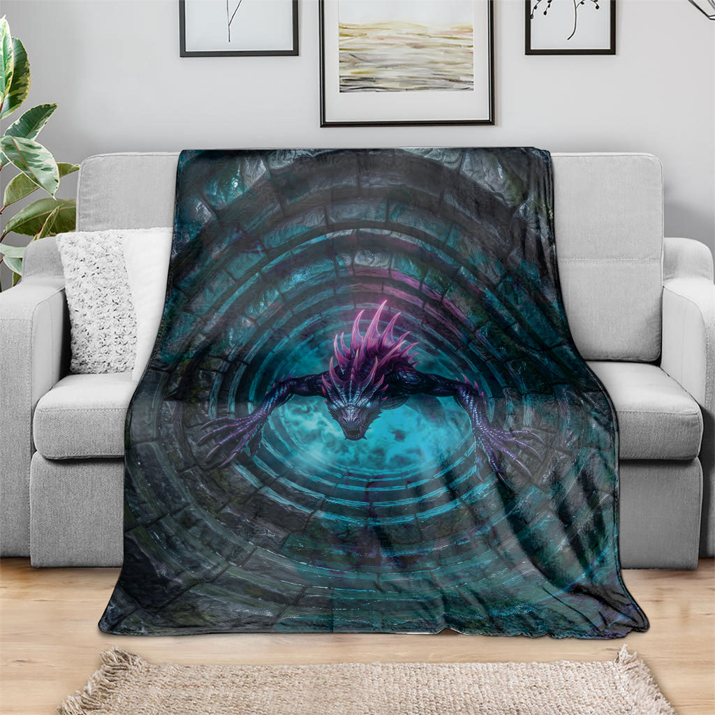 3D Illusion Chupacabra Halloween Blanket Monster Glowing Spines Stone Well