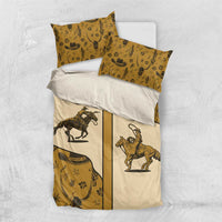 Beige western cowboy bedding set with matching pillowcases and horse rider center panel