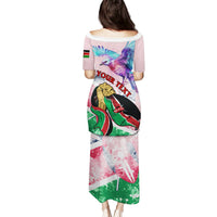 Long puletasi dress with back YOUR TEXT bird print, short sleeves, pink and green.