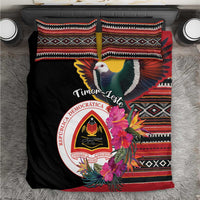 Black bedding set with duvet cover and pillowcases, pigeon and floral emblem print