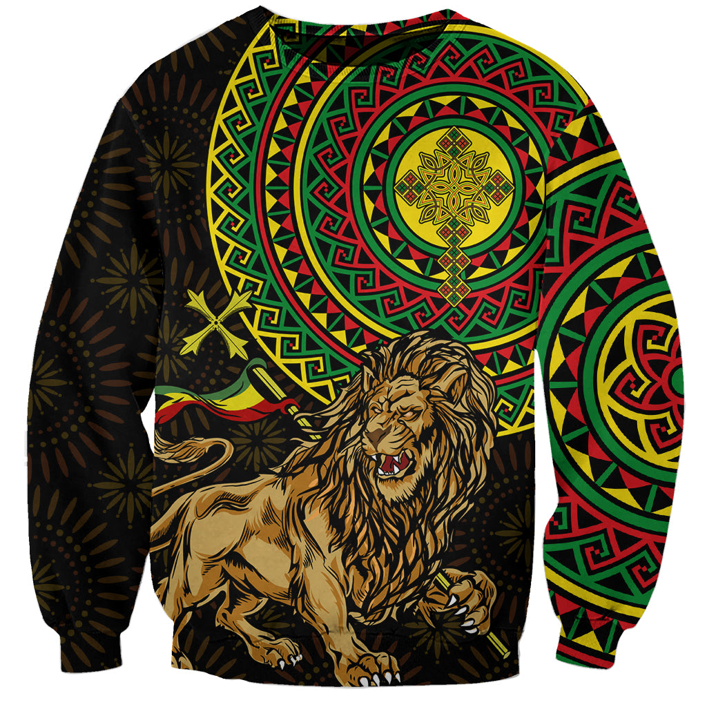 Unisex black sweatshirt with gold lion and green-red circular African pattern