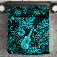 Turquoise Polynesian bedding set with ukulele and floral pattern, duvet and pillowcases