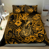 Gold and black Polynesian-pattern bedding set with pillowcases