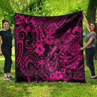 Large pink and black Hawaii fish hook quilt with hibiscus floral tribal pattern