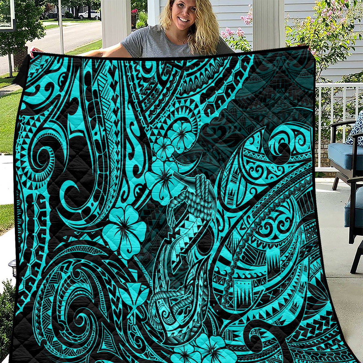 hawaii-fish-hook-quilt-hibiscus-hawaii-tribal-tattoo-turquoise-version