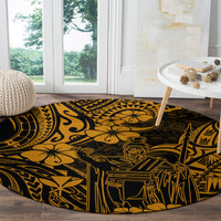 Round Polynesian pattern carpet, gold and dark, featuring a central Kamehameha figure