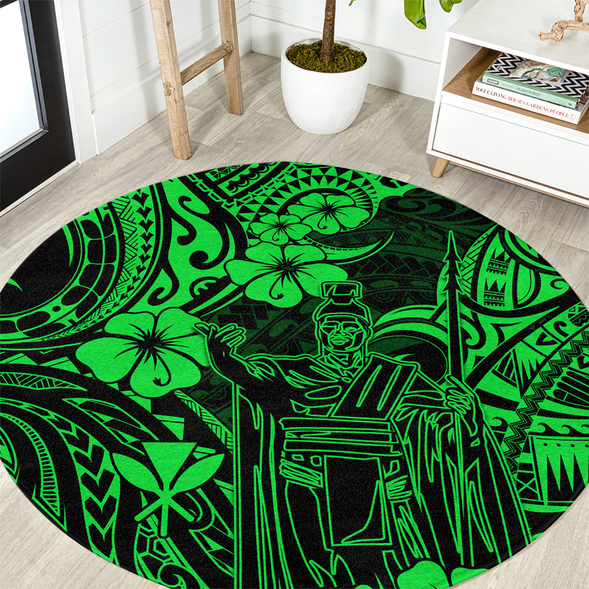 Green round Polynesian pattern carpet with Kamehameha-style warrior figure illustration