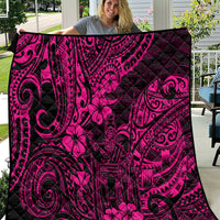 Pink Polynesian-style quilt with dark base and bold swirl and flower patterns