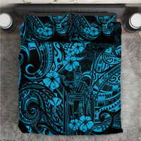 Polynesian-style bedding set comforter with bright blue and black geometric floral print