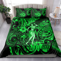 Green hula girl duvet set with bold Polynesian scroll and clover pattern