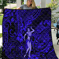 Navy blue Polynesian hula girl quilt with swirling tribal patterns and hibiscus flowers