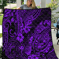 Purple and black Polynesian quilt with ornate swirls and pineapple flower motifs