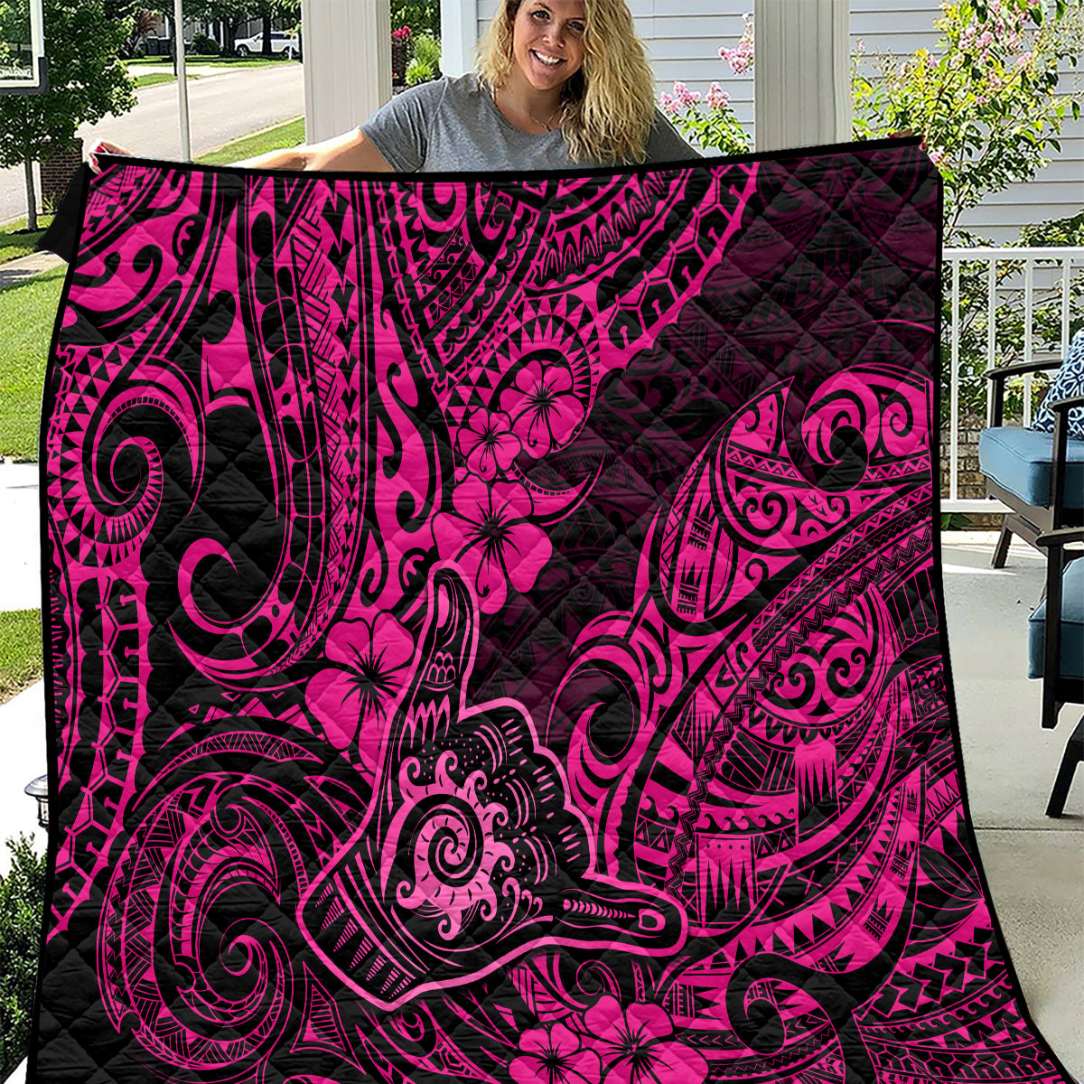 hawaii-shaka-sign-quilt-with-polynesian-hibiscus-pink-unique