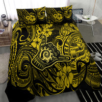 Polynesian-style bedding set duvet with yellow and black ornate swirl floral pattern