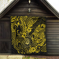 Hanging Polynesian shaka sign quilt, yellow and black with tribal swirls and flowers