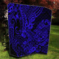 Navy-blue and black Hawaii shark quilt featuring detailed swirling waves and hibiscus flowers