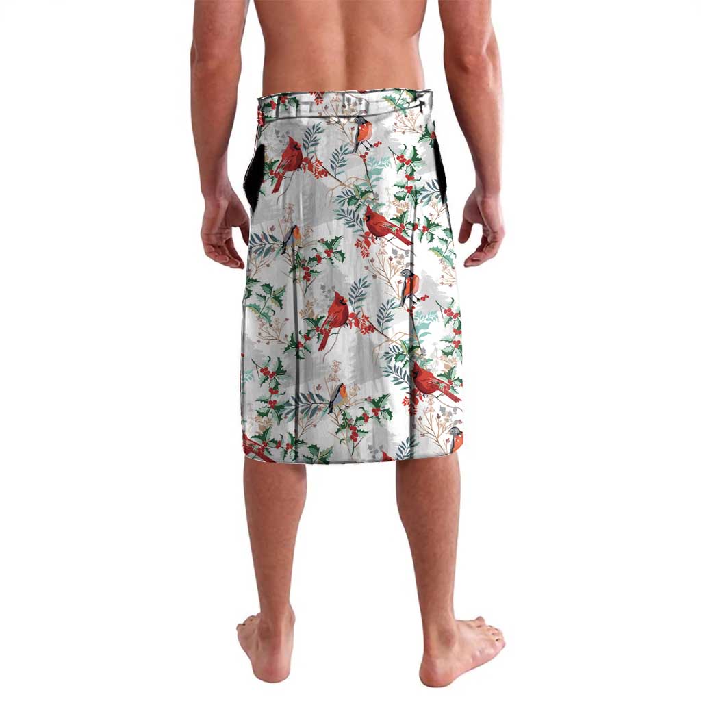 Men's Christmas bird shorts with elastic waist, white with red cardinals and green leaves
