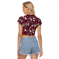 Cropped raglan T-shirt with wine red Christmas pattern, short sleeves, back view