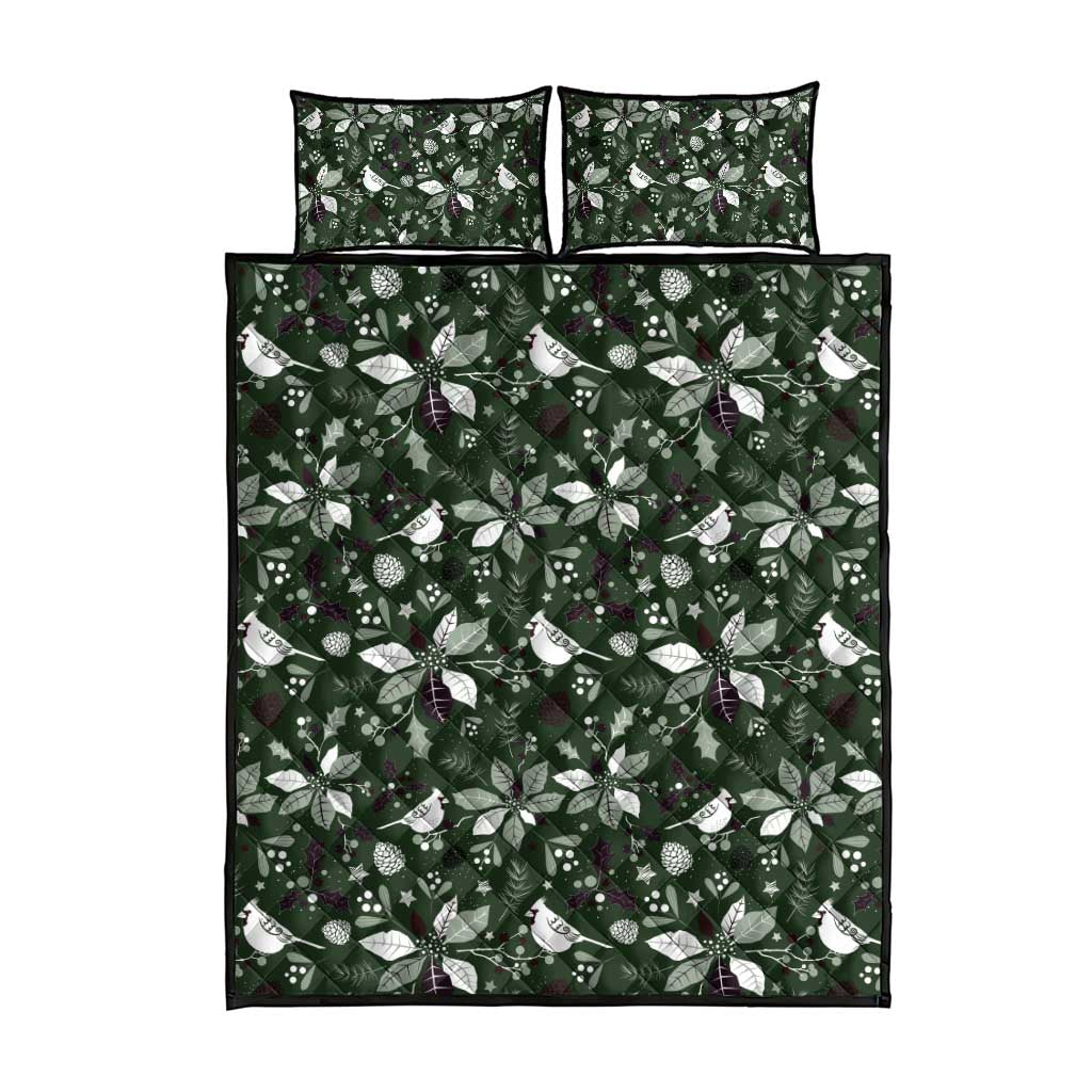 Green quilt bed set with matching pillow covers, white leaf and bird pattern