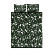 Green quilt bed set with matching pillow covers, white leaf and bird pattern