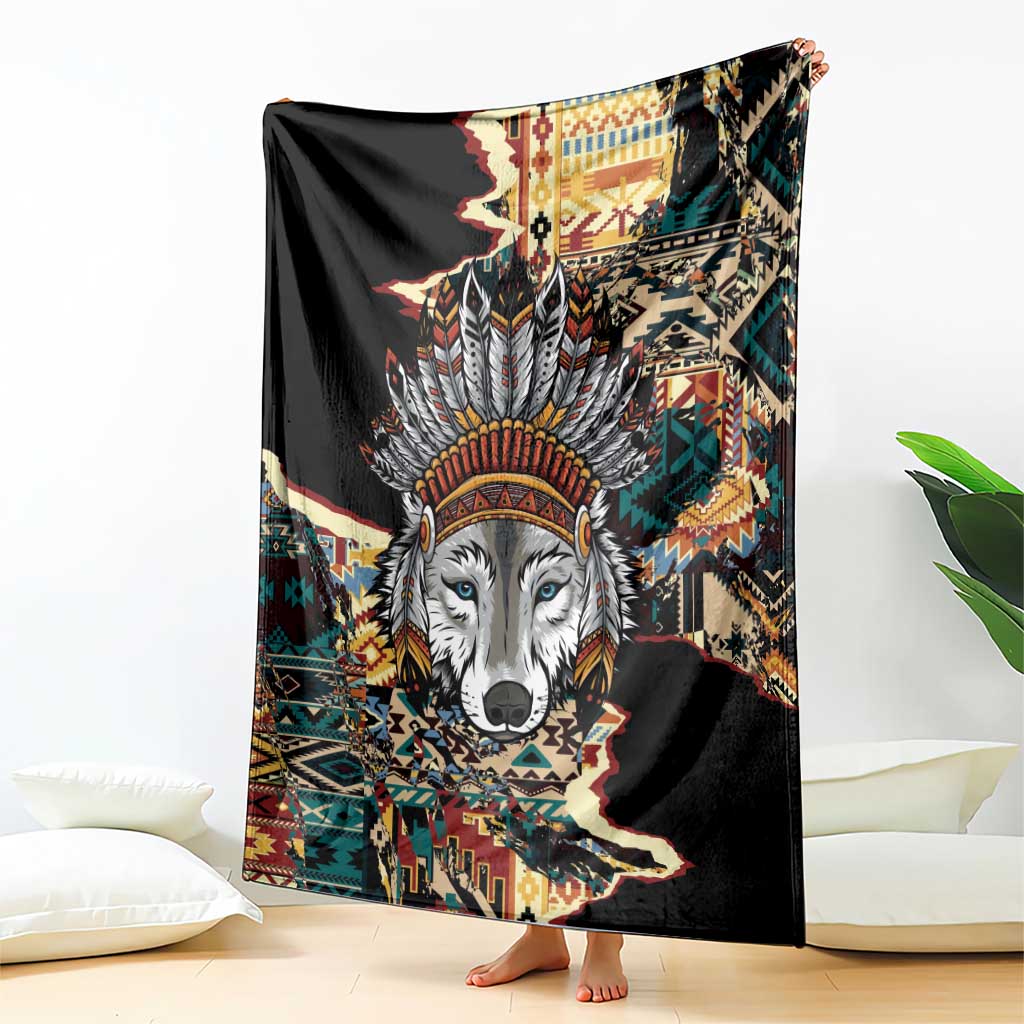 Native American Navajo Wolf Blanket Grunge Pattern
