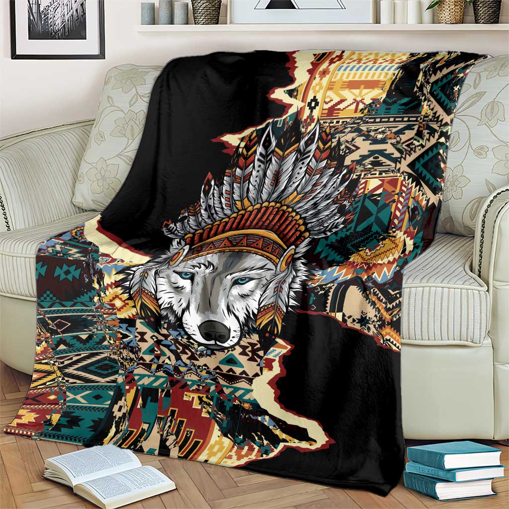 Native American Navajo Wolf Blanket Grunge Pattern