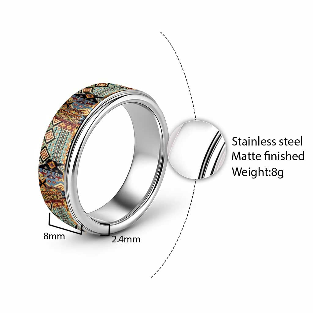 Native American Navajo Wolf Classic Ring Grunge Pattern