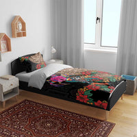 Bedding set with black Aztec floral print duvet and matching pillowcase