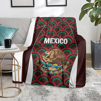 Mexico football blanket with maroon edges, green-red wave pattern, MEXICO text, eagle emblem