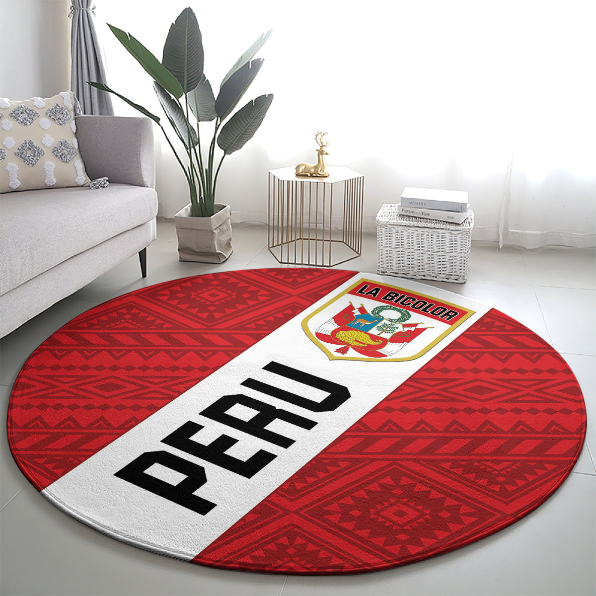 Red round rug with white center stripe, bold black PERU lettering, and LA BICOLOR emblem